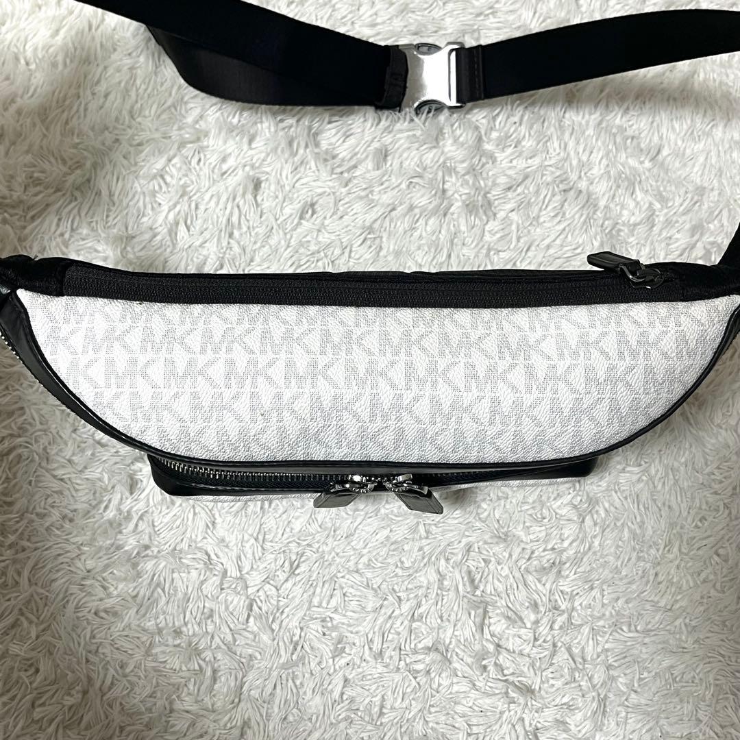 ✨入手困難✨マイケルコース ボディバッグ MK総柄 ロゴ金具 斜め掛け 男女兼用