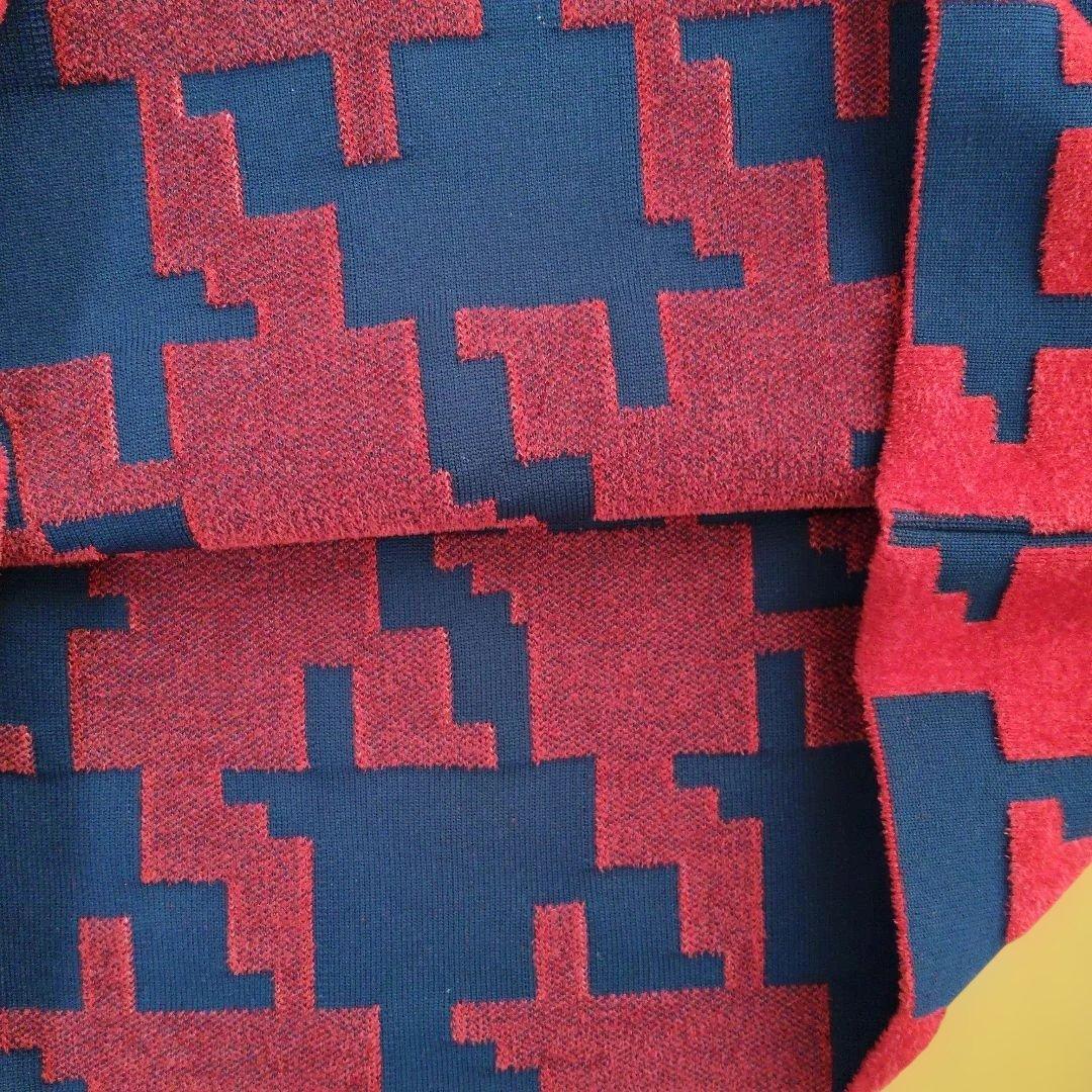 新品　アルチビオ幾何学模様 ゴルフスカート サイズ38