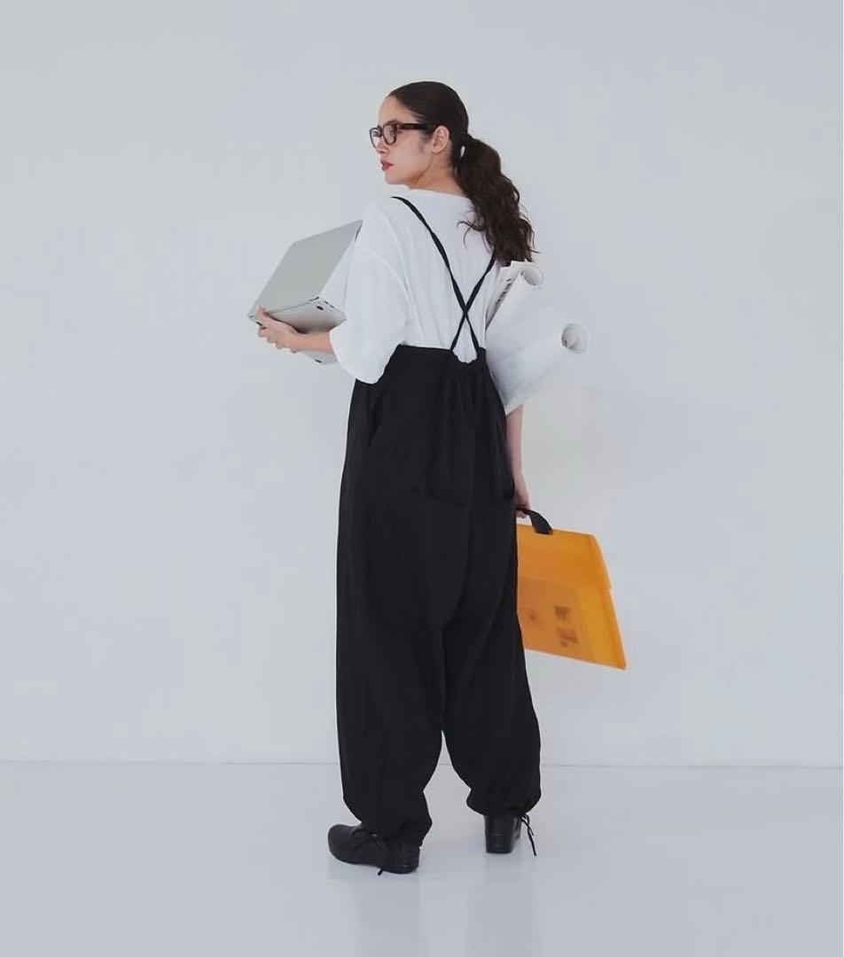 ネストローブ　〝 It's ME 〟リネンバルーンサロペットブラック