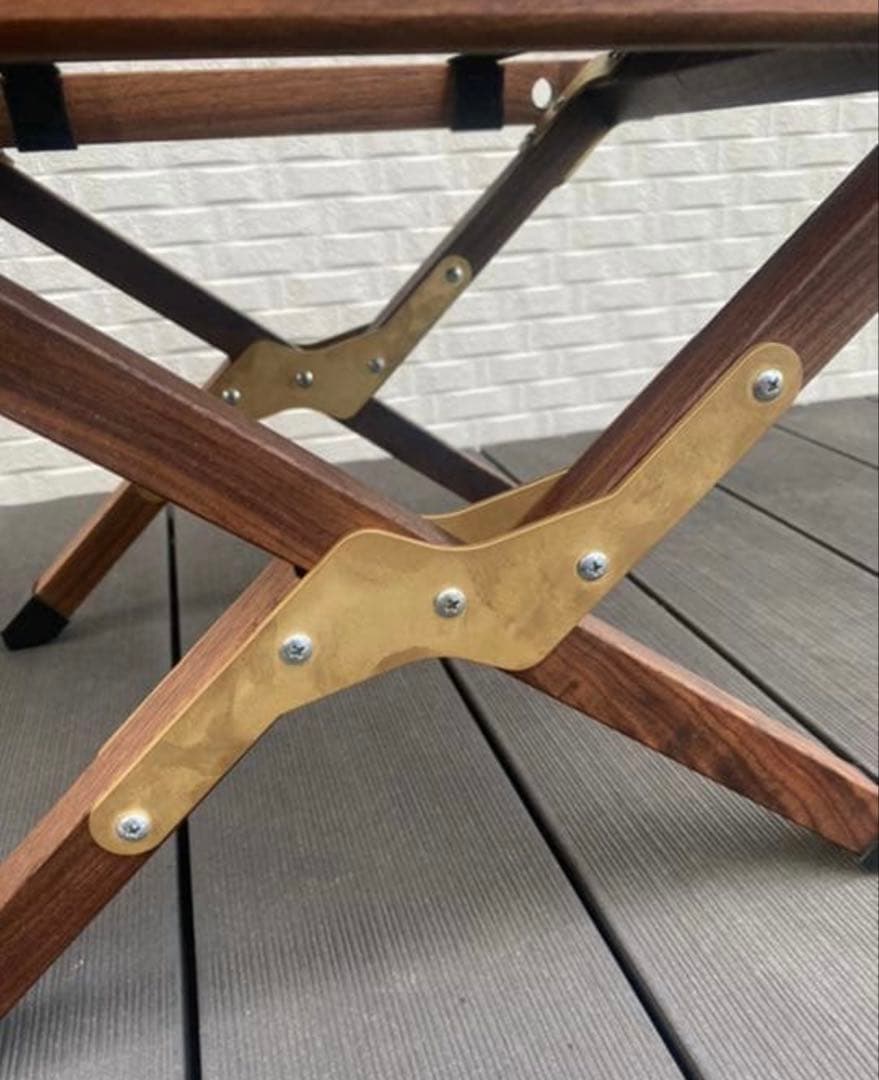 noras ウォールナット サイドテーブルに真鍮