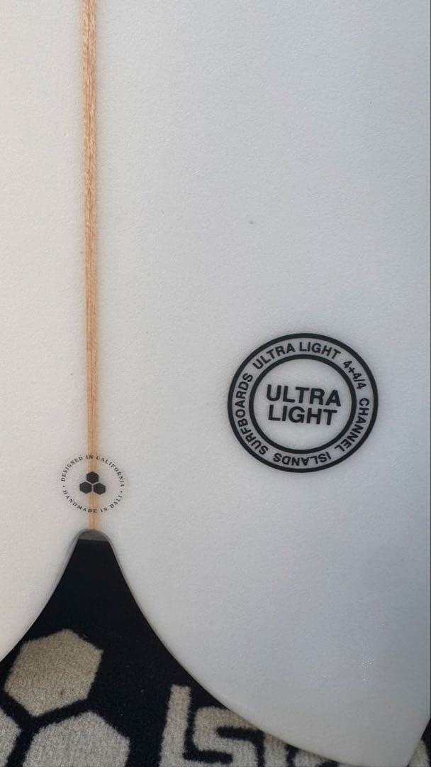 Ci fish 5’6” 28.3L フィン付き