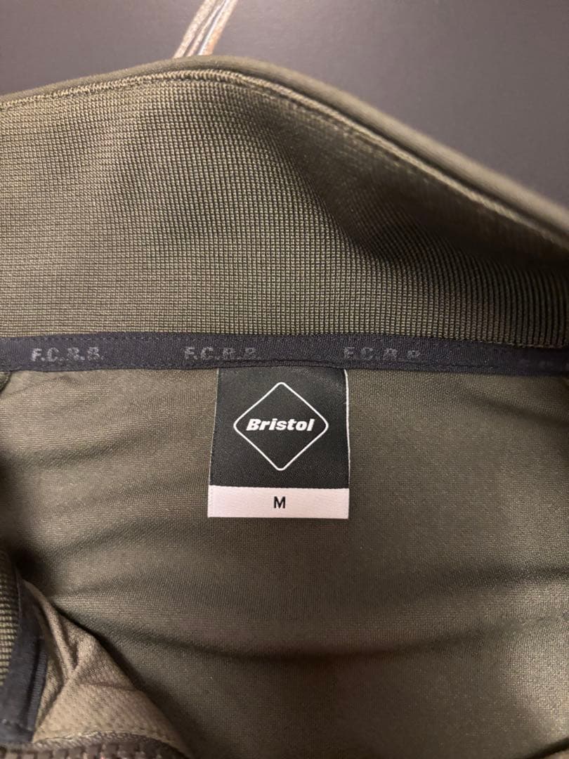 F.C.Real Bristol オリーブグリーンセットアップ　上下