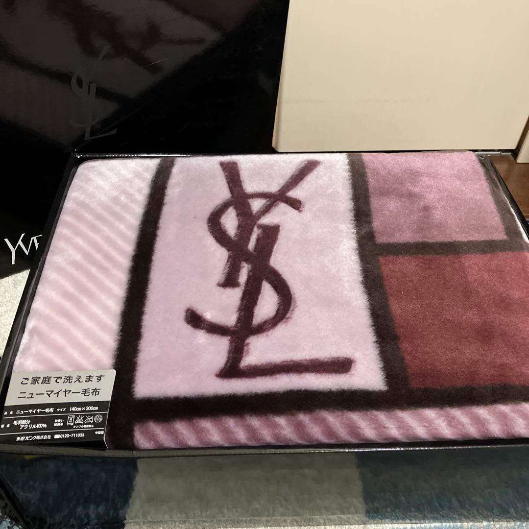 新品 イブサンローラン 毛布 - メルカリ