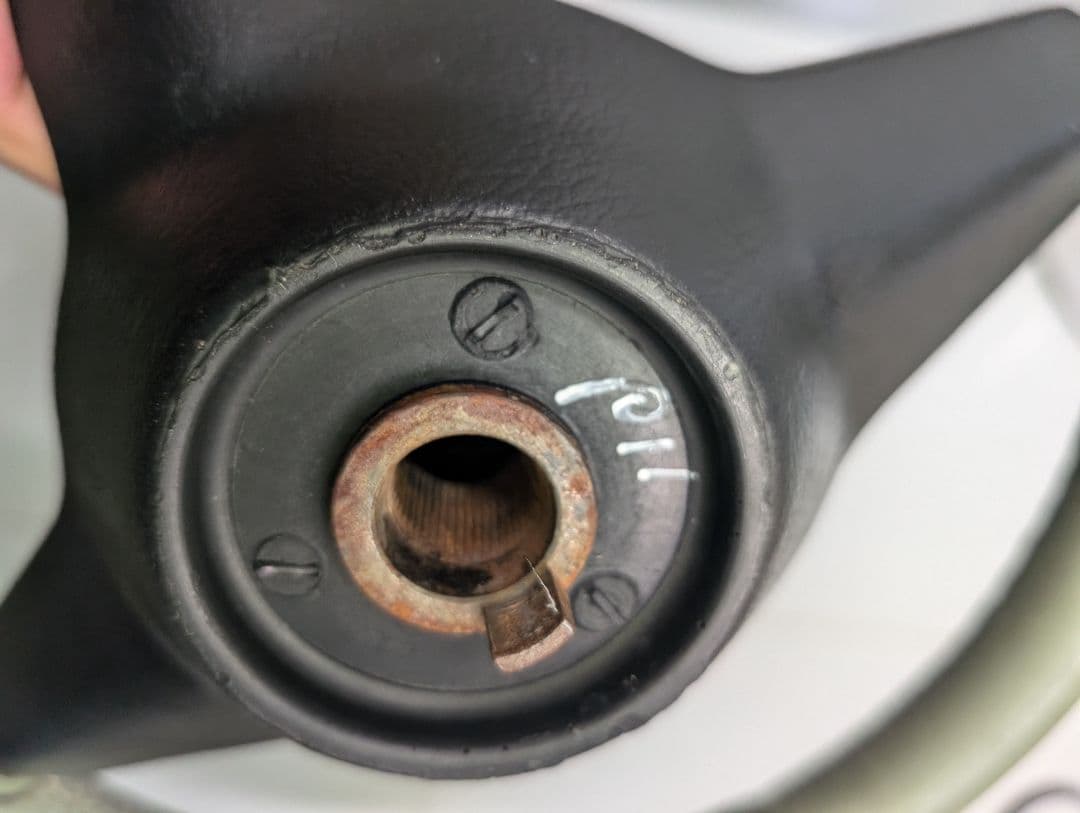 ローバーミニ 96年 アーモンドグリーン 純正ハンドル