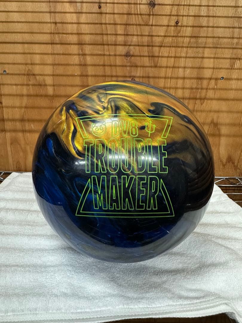 FOREST LOCK STORM ゴールド ボウリングボール