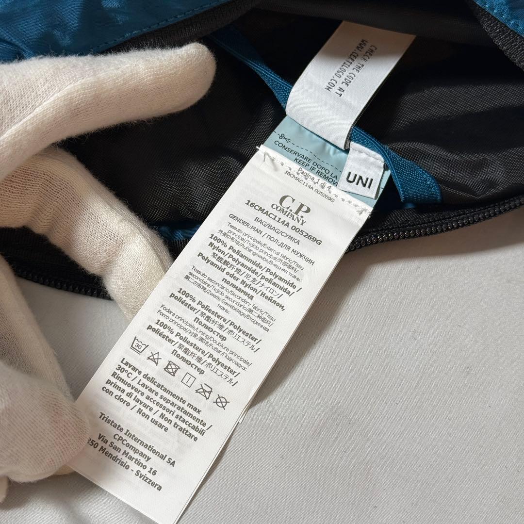 【定価4.2万/あおば着用】C.P.Company ボディ バッグ ブルー