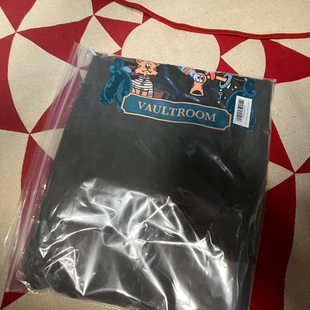 VR × TORORO TEE / CHARCOAL 猫麦とろろコラボ VR × TORORO VAULTROOM