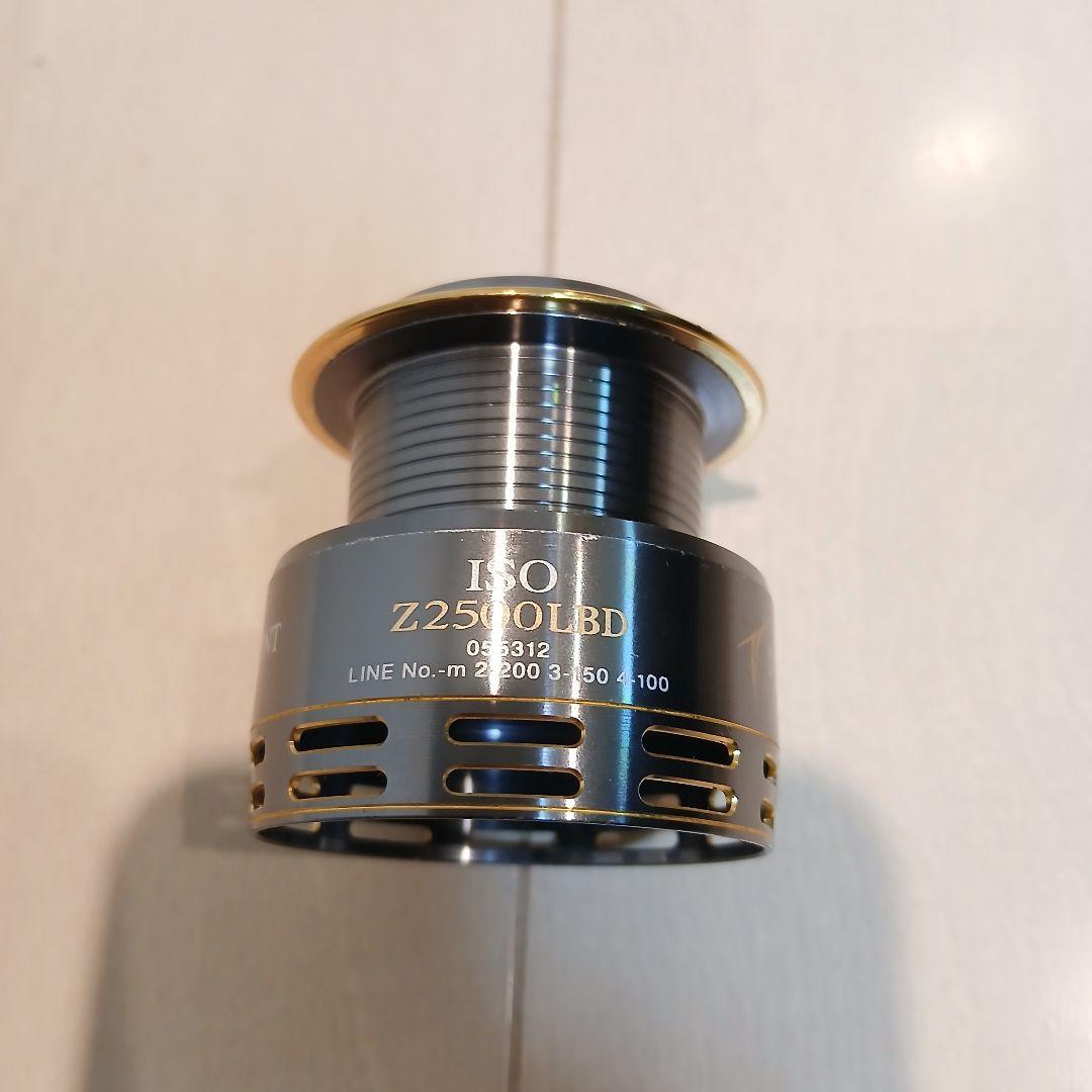 ダイワ　トーナメント ISO Z2500LBD スプール