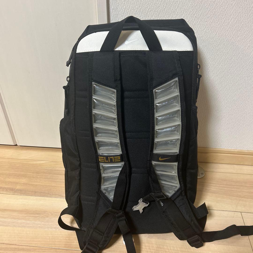 ナイキエリートバックパック