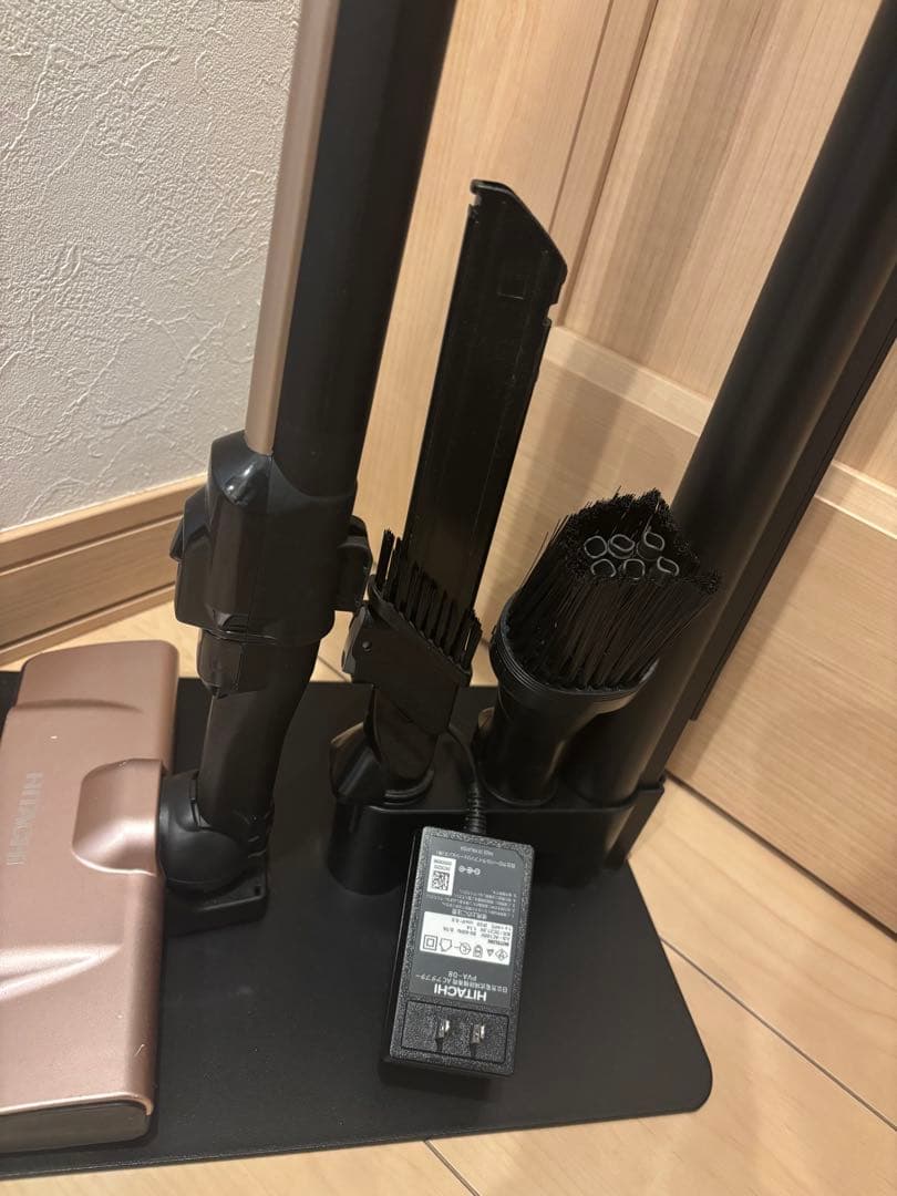 日立 コードレスクリーナー 掃除機　PV-BHL4000J スタンド　BT優