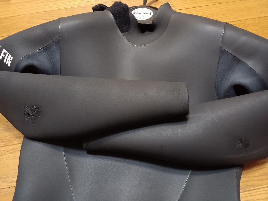 CAPTAIN FIN　キャプテンフィン　ウェットスーツ　3mm ラバー　ML