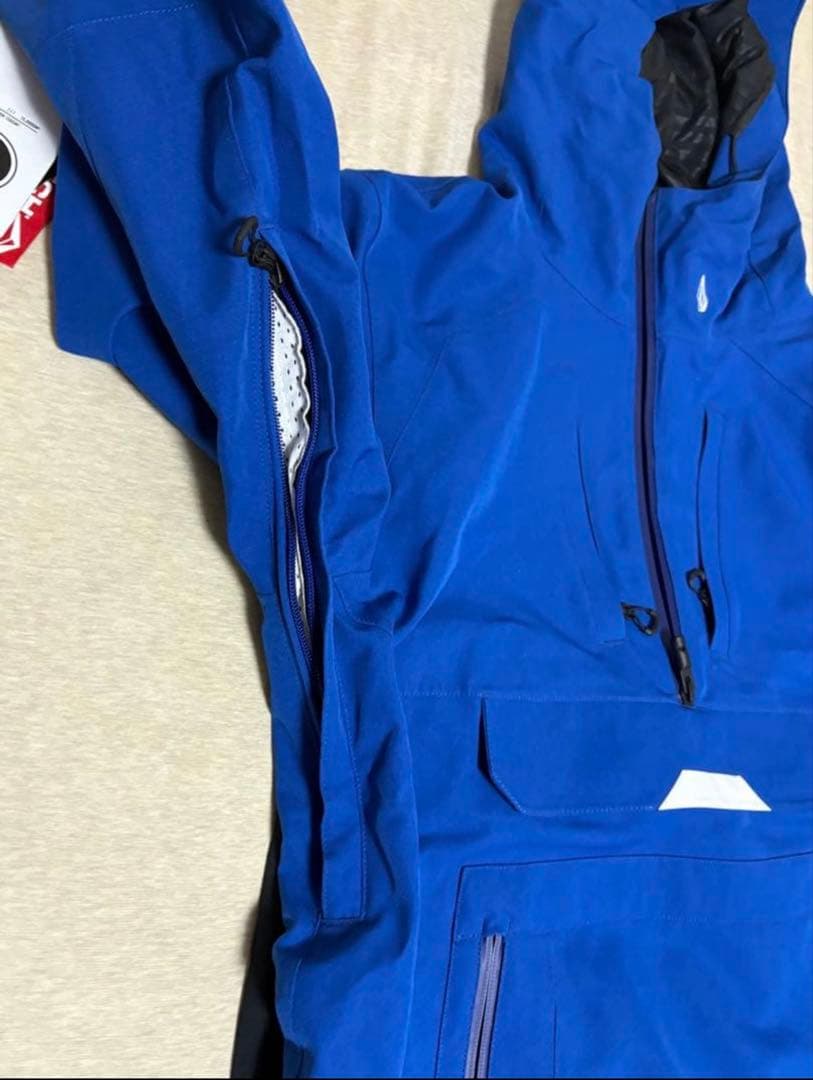 美品　VOLCOM スノーボードウェア 上下セット