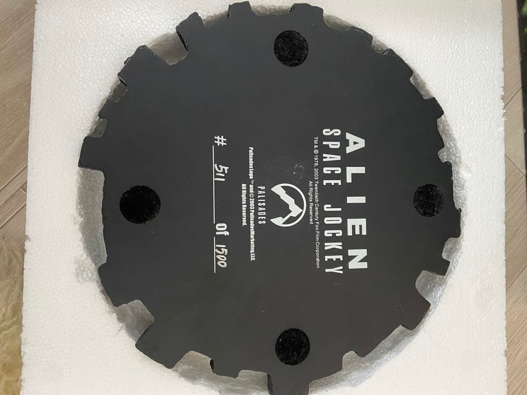 ALIEN SPACE JOCKEY 限定版 フィギュア