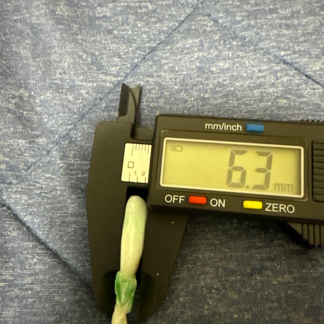 翡翠雕刻 ペタント時代物