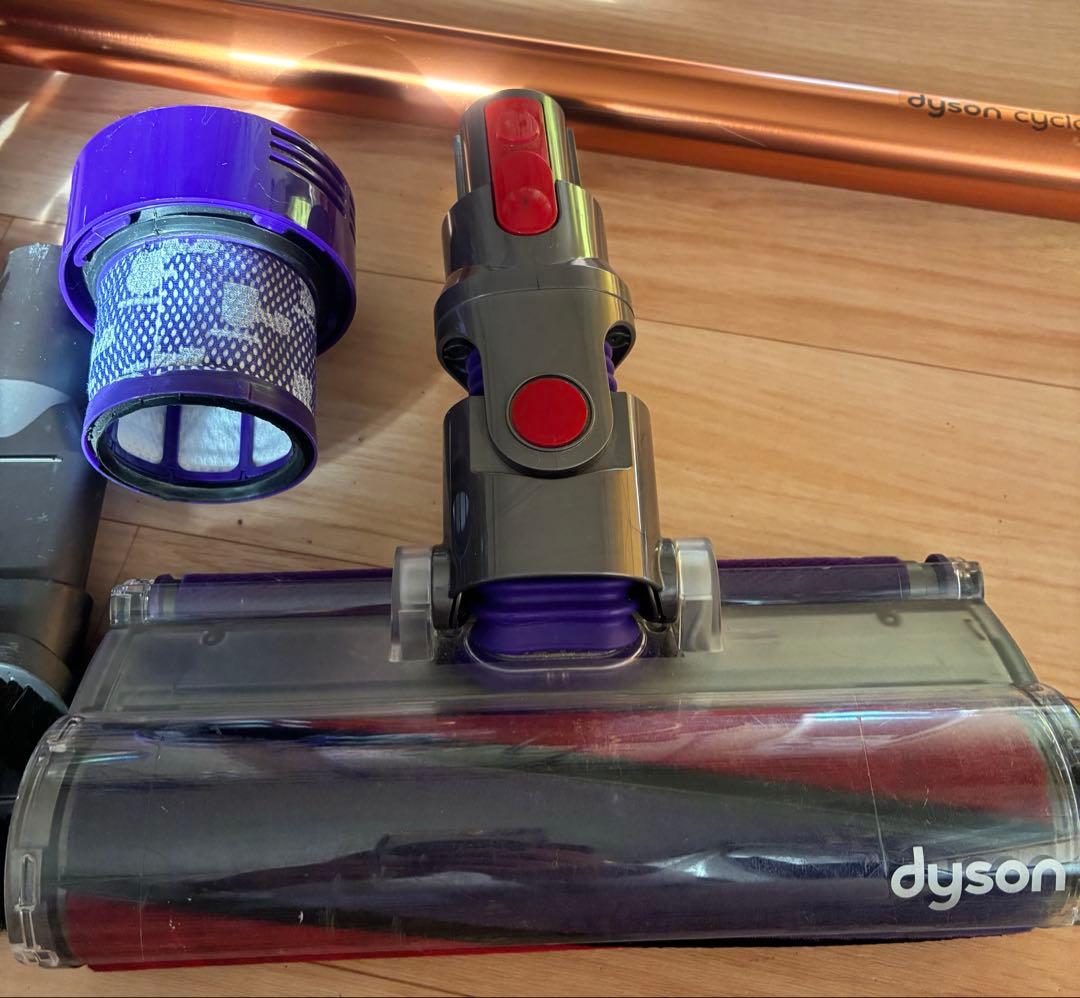 Dyson Cyclone V10 Fluffyツール収納スタンドセット
