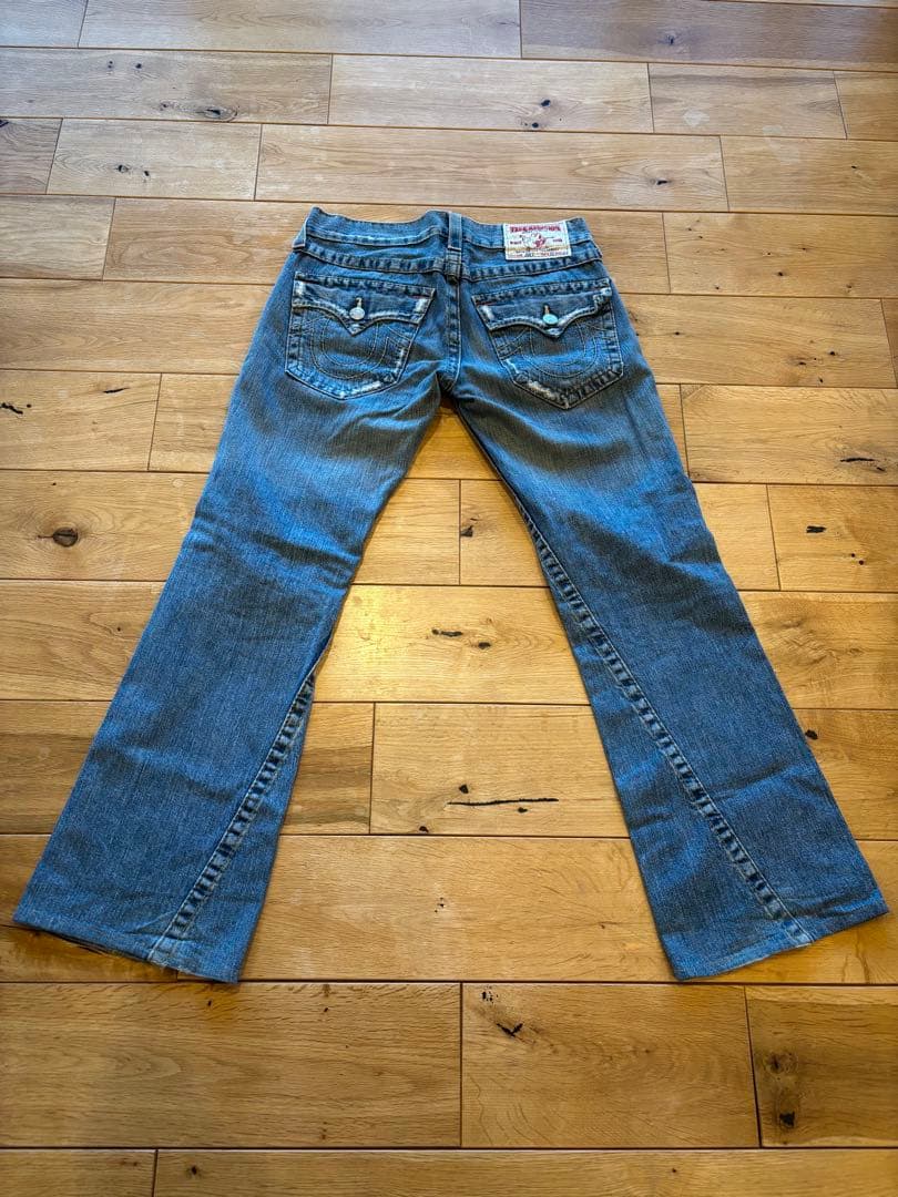 True Religion フレアデニムパンツ