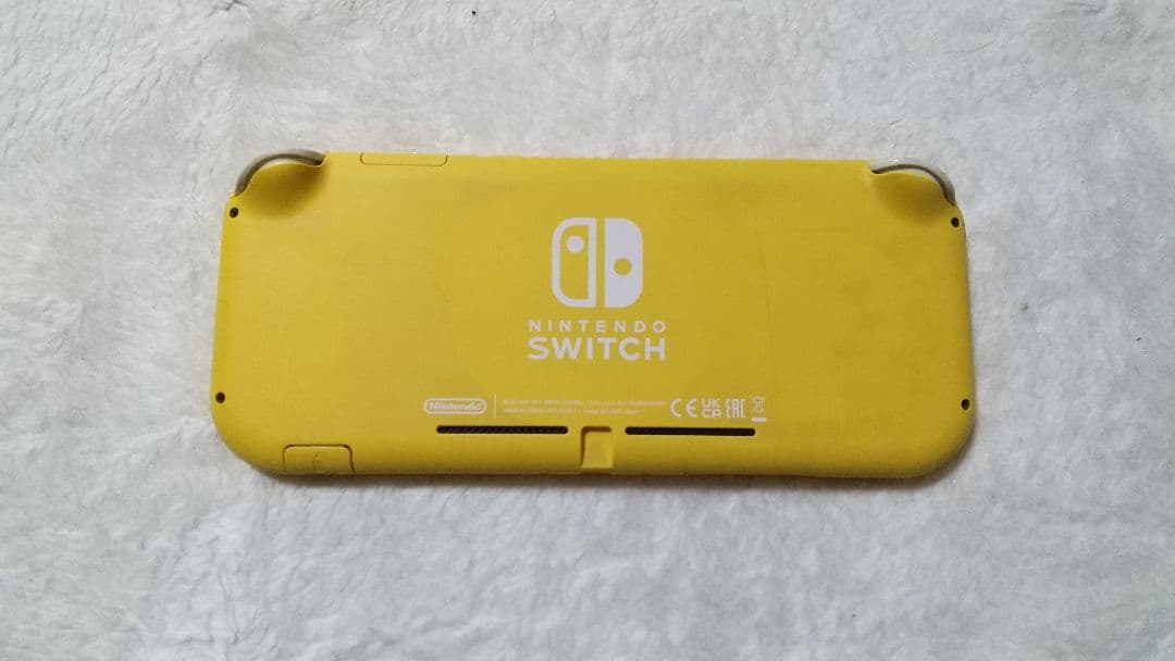 Nintendo Switch Lite イエロー 本体 動作品 液晶キズなし