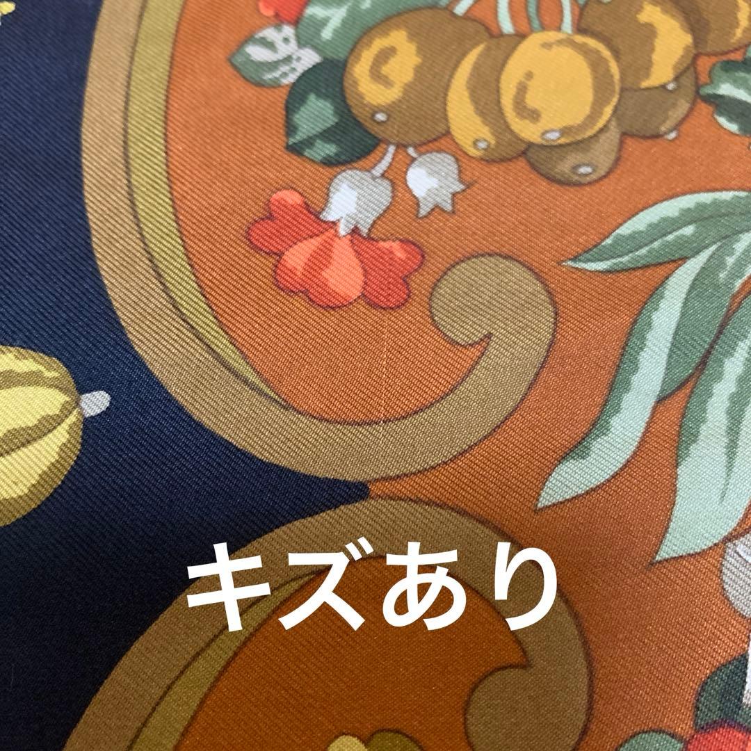 スミレ♡ 　LOEWE シルク　スカーフ 大判　総柄　花柄　イタリア製