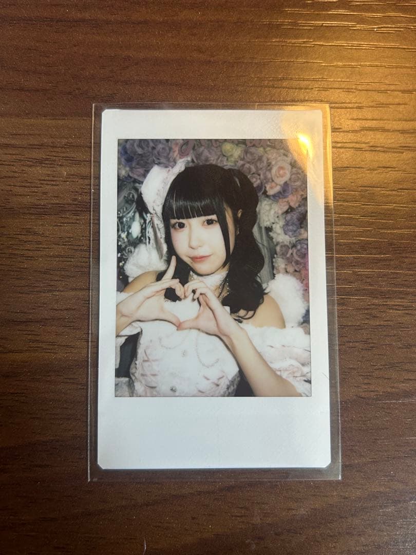 ION! 伽久耶くらら 生誕サインなしチェキ - メルカリ