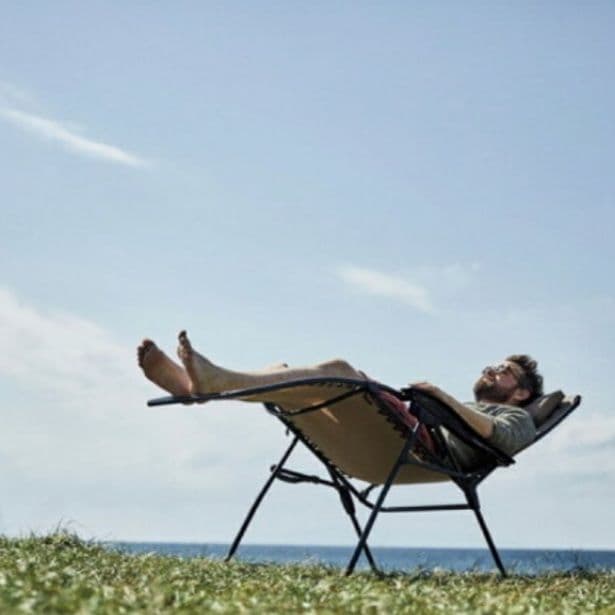 【ラスト1脚】Colemanインフィニティチェア人気品切れ多数 ベージュ サウナ