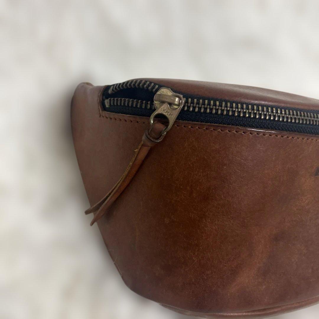 【極美品】RYU リュー 本革 ボディバッグ ウエストバッグ レザー 金具