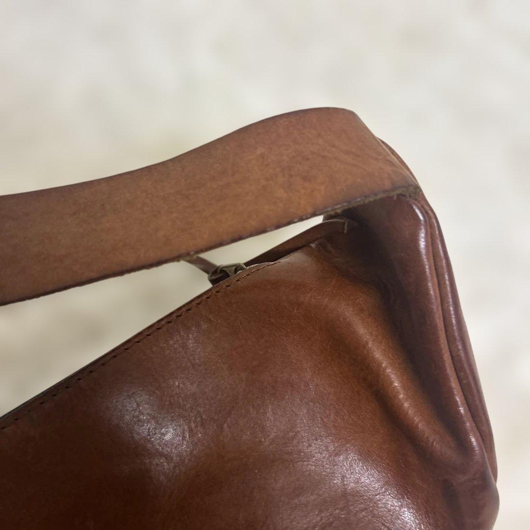 【極美品】RYU リュー 本革 ボディバッグ ウエストバッグ レザー 金具