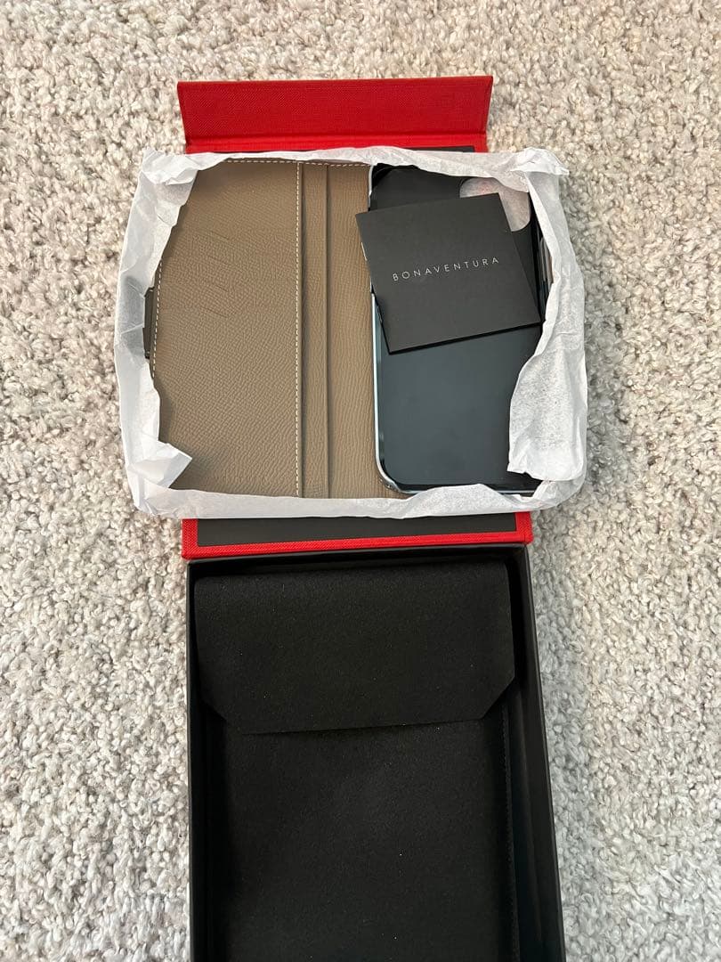 【新品未使用】ボナベンチュラ　iPhone 14 Plusレザー スマホケース