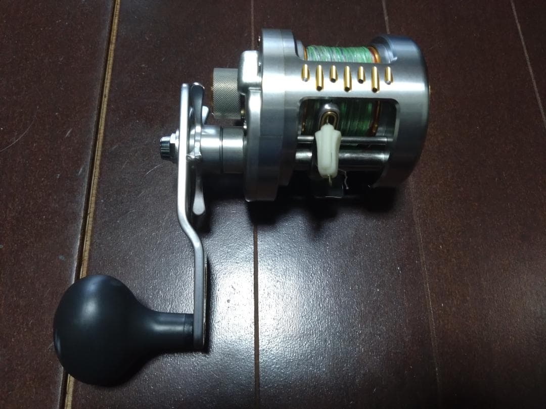 リール SHIMANO CALCUTTA CONQUEST 300 Type J HG