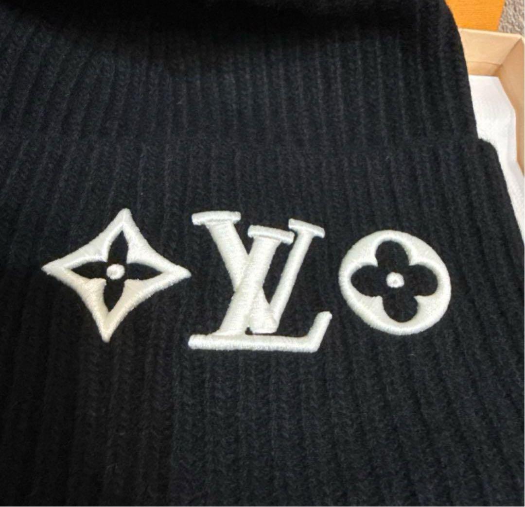 新品未使用品　Louis Vuitton LVロゴニット帽