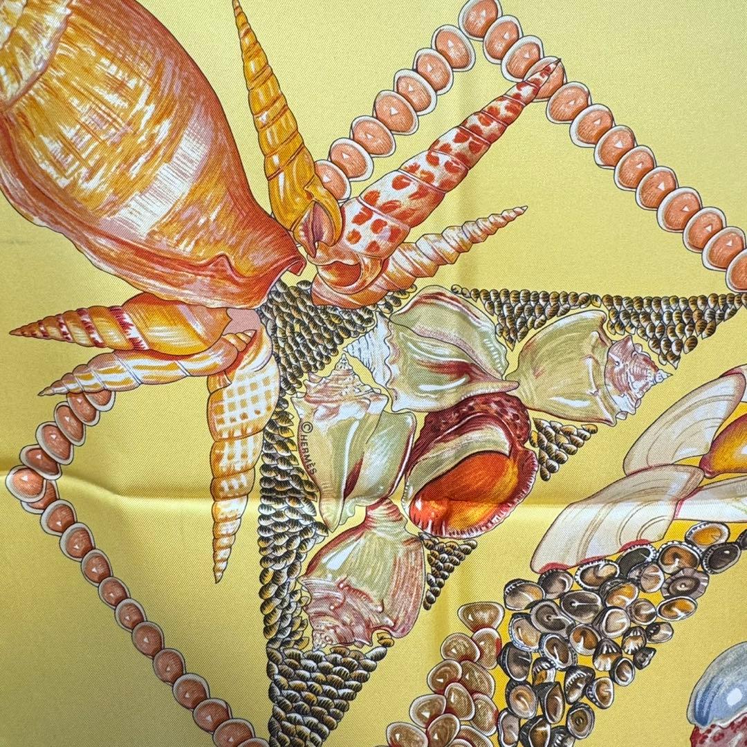 美品　エルメス HERMES カレ90 ROCAILLE ロカイユ 貝殻スカーフ