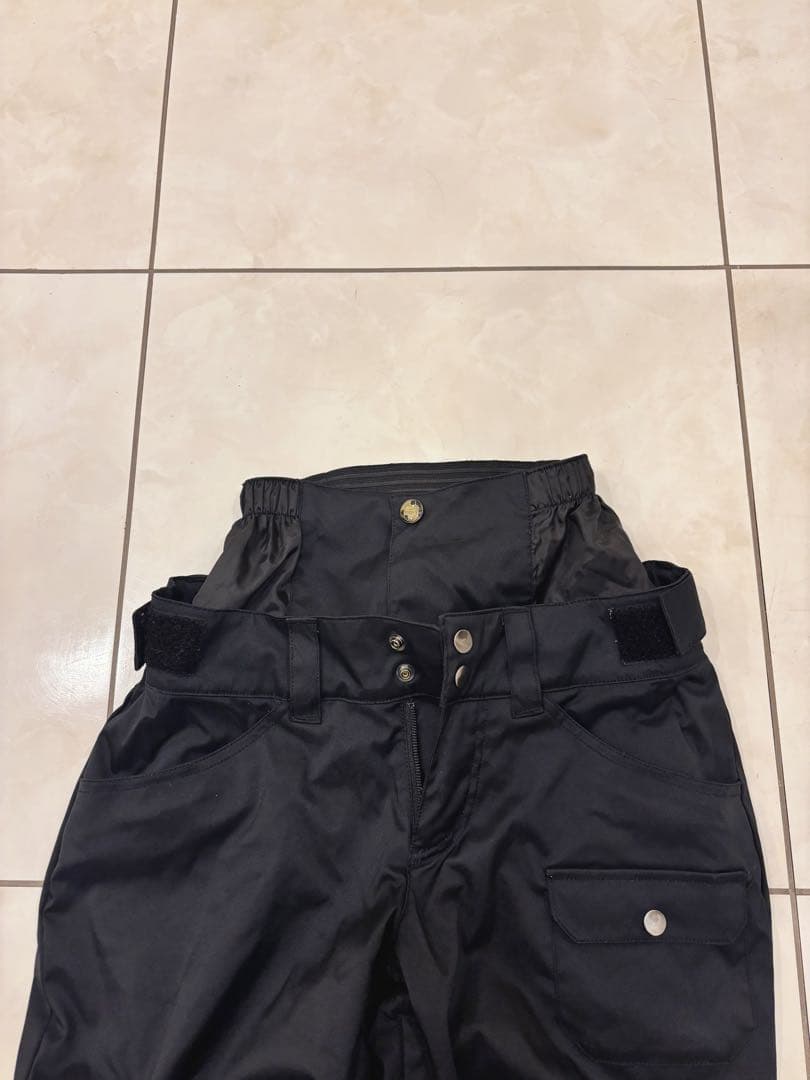 スノーボードウエアROXY/上下(ヒップパッドおまけ付き)女性用Sサイズ