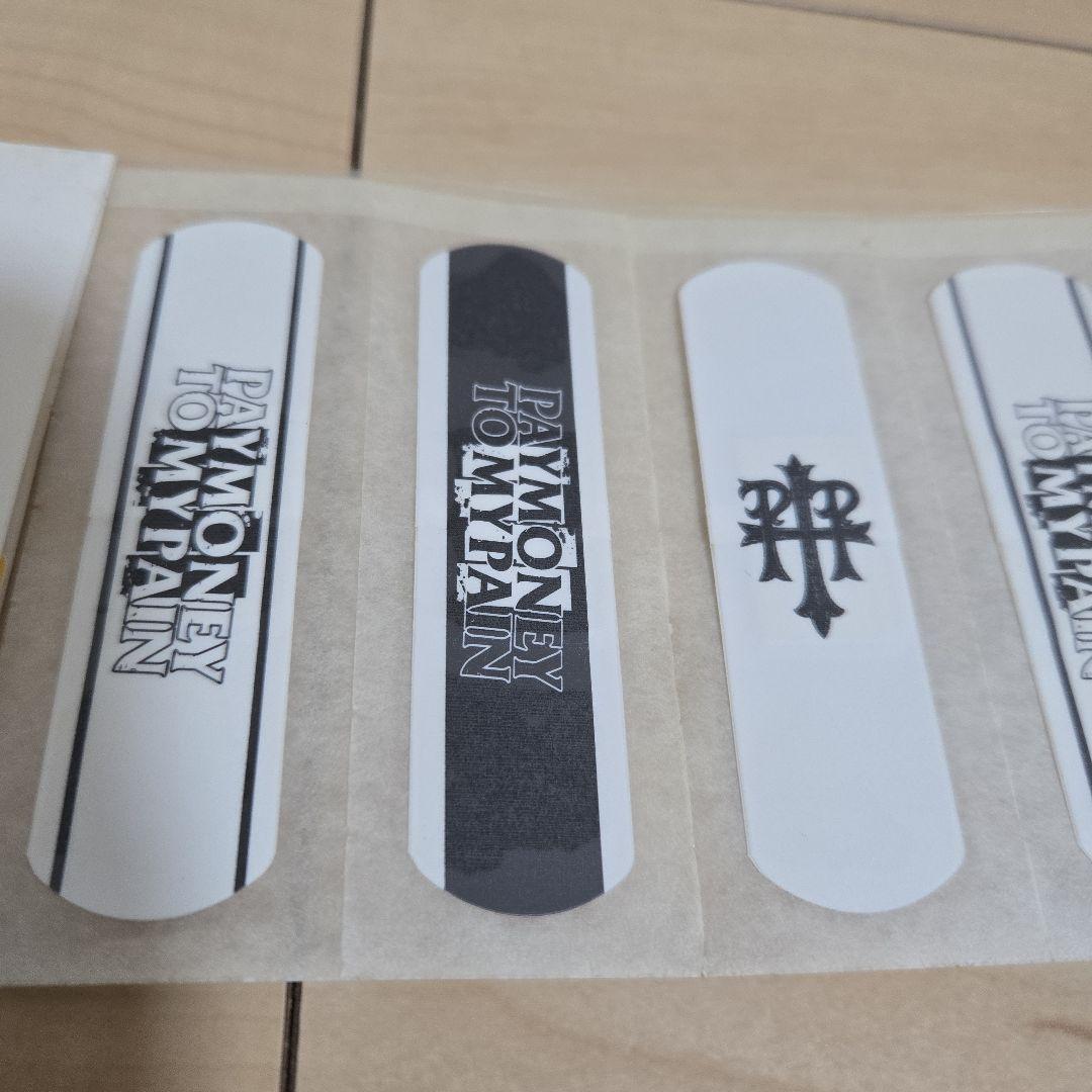 ptp 1000個 限定フィギュア 絆創膏 マネークリップ