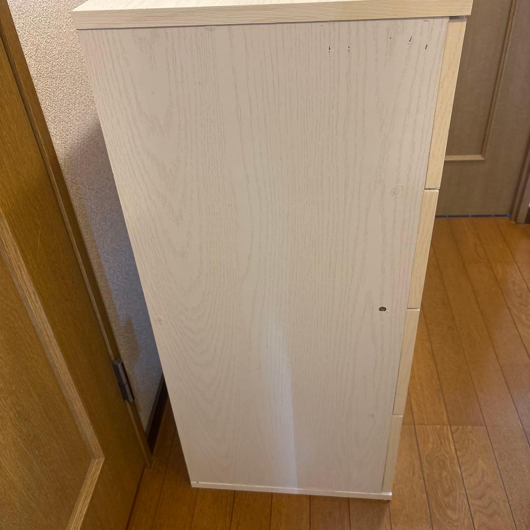 ニトリ　ホワイト 木製 チェスト 4段