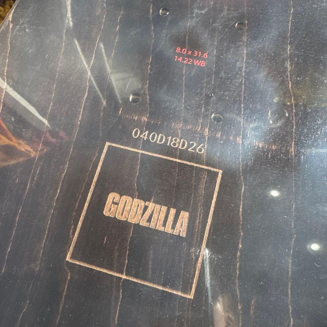 Santa Cruz サンタクルーズ　スケボーデッキ8インチ　ゴジラコラボ限定