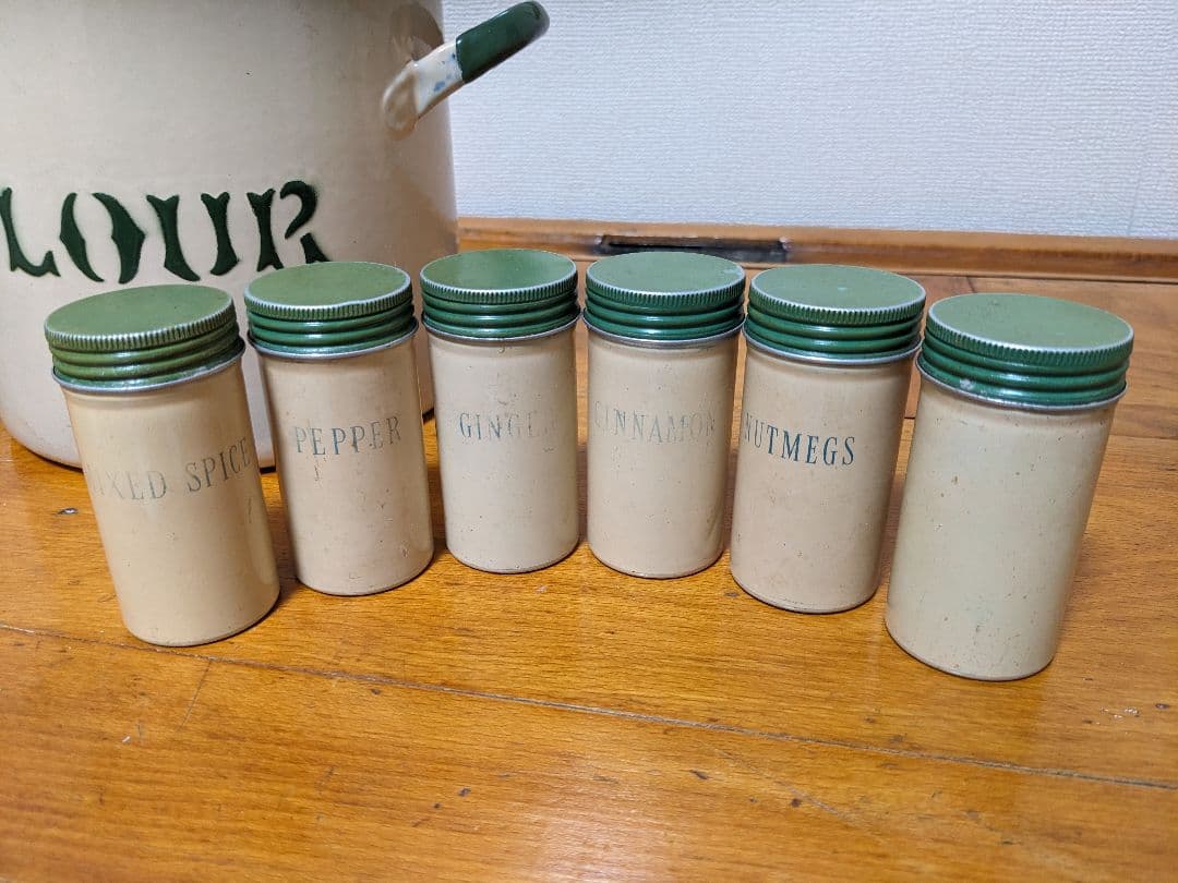 ちあさん用　 カントリー ブレット缶 BREAD ホーロー製キッチンセット