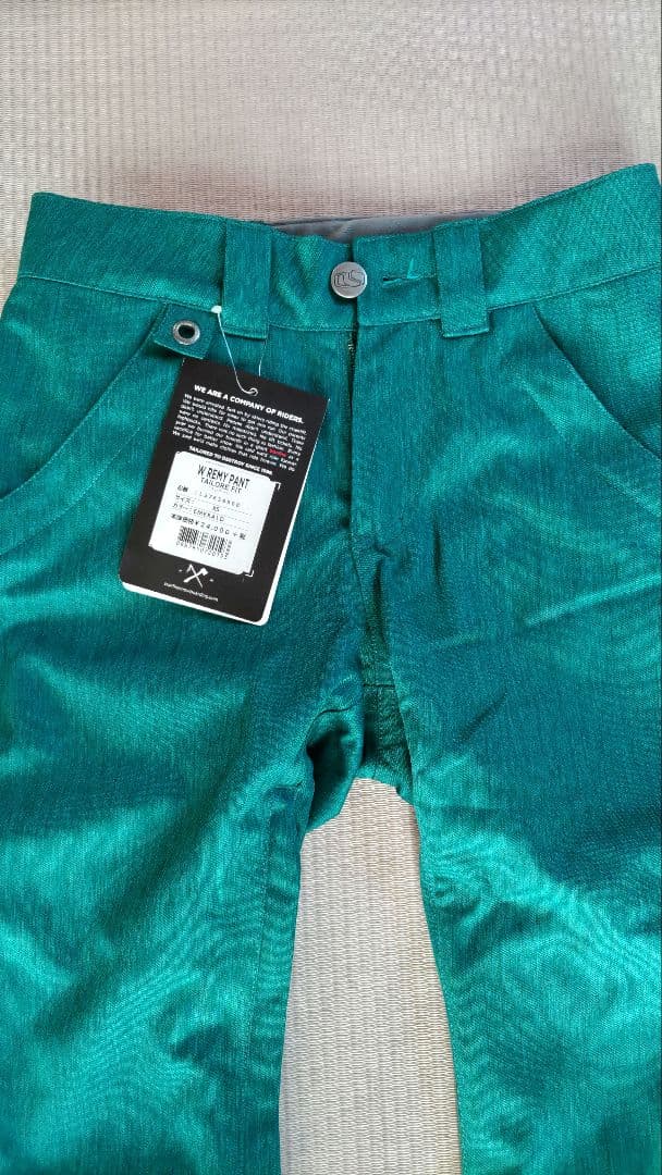 BONFIREボンファイア スノーボードスキーウェアレディースほぼ新品