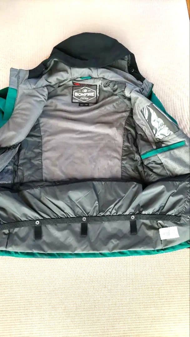 BONFIREボンファイア スノーボードスキーウェアレディースほぼ新品
