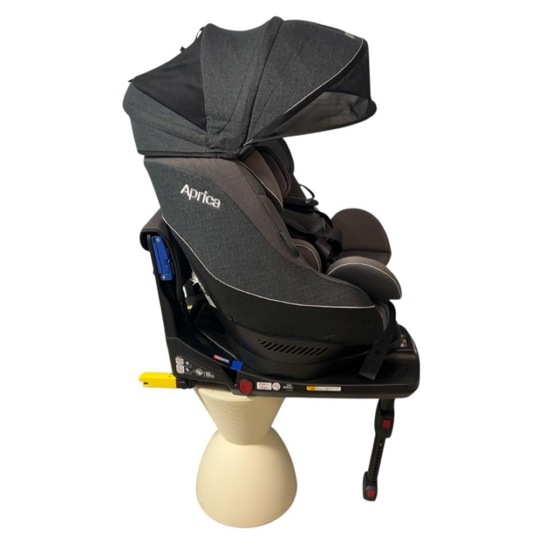美品 Aprica アップリカ クルリラプレミアム チャイルドシート パッド完備