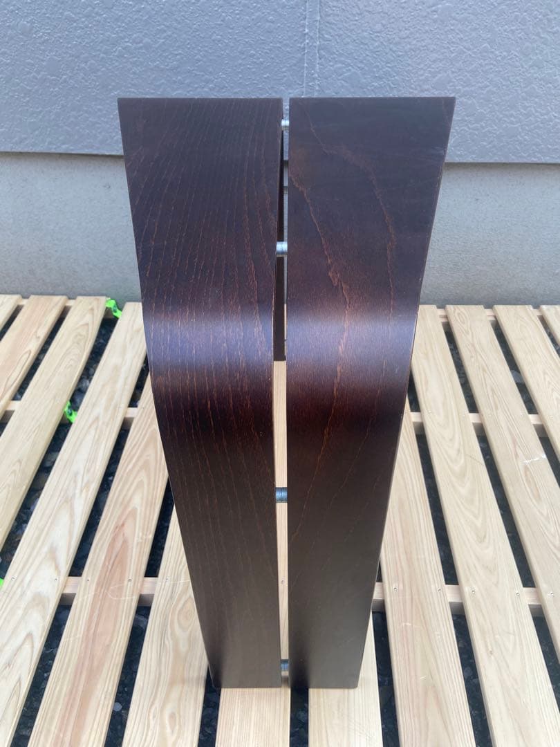 hjellegjerde イエリアーダ「フィヨルド」 花 北欧 ノルウェー棚