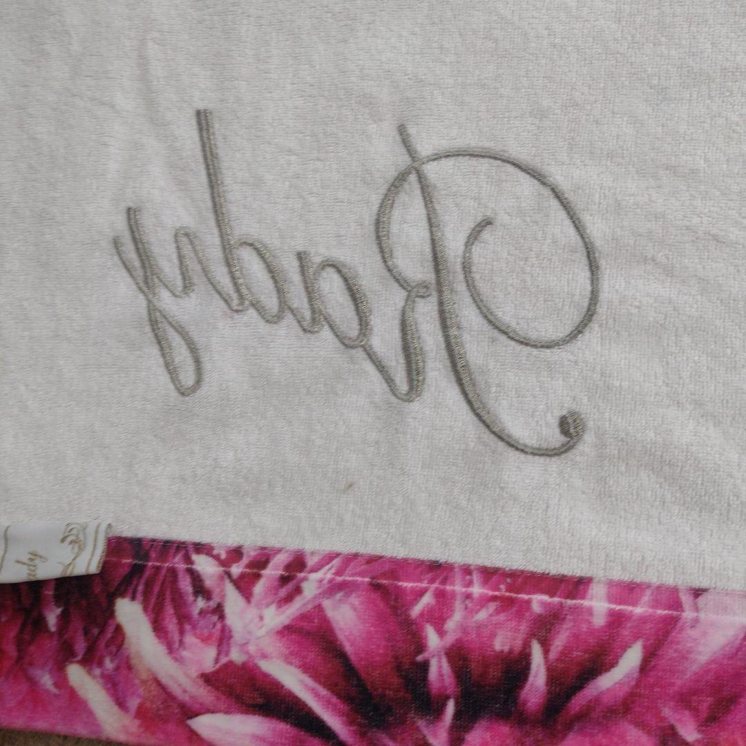 Rady　レディ　リゾートフラワー柄タオルケット黒　激レア！