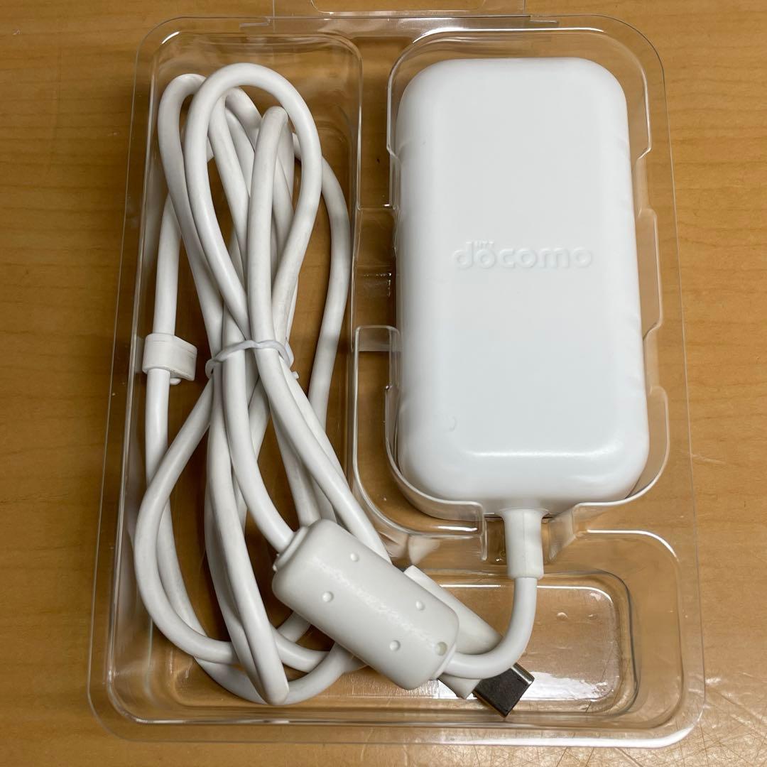 docomo 純正 ACアダプタ07 USB Type-C 急速充電器 - メルカリ