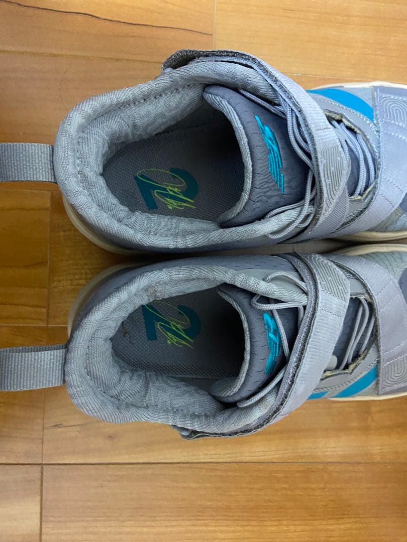 シューズ New Balance FuelCell Lindor 2 Pre-Game