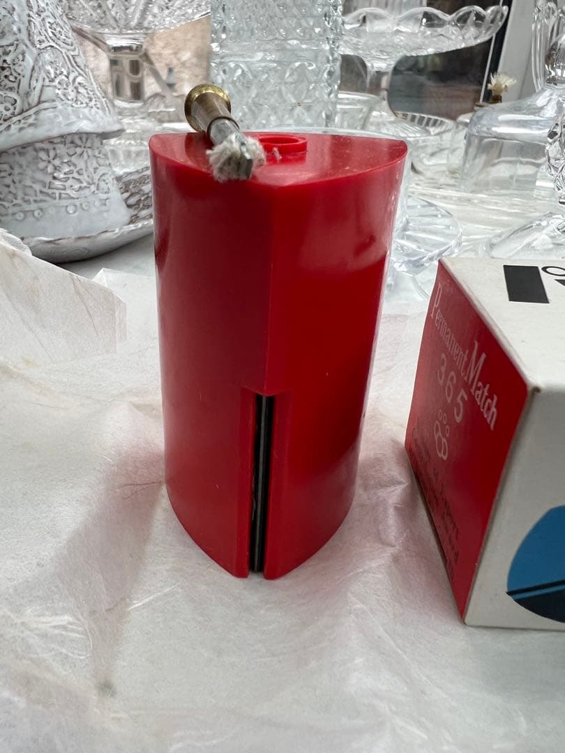 ②昭和の名品、現在廃盤の入手困難な三桐興業パーマネントマッチ新品未使用品です。