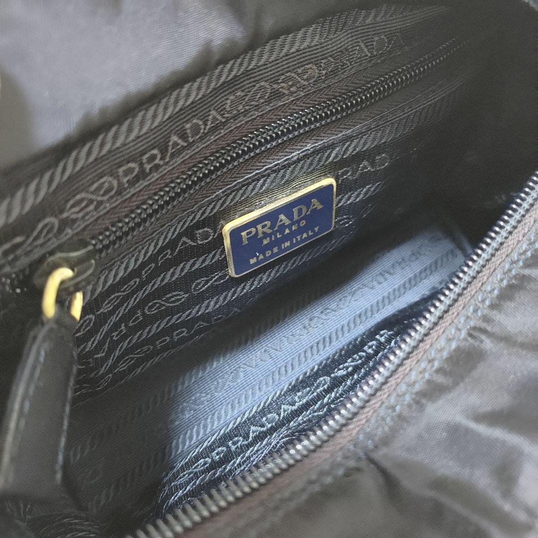 PRADA トライアングルロゴ ミニハンドバッグ ブラック ゴールド