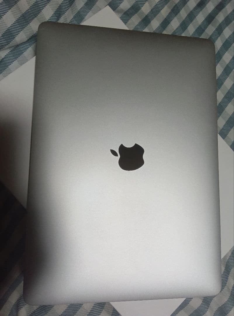 Apple MacBook Air 2020　М1 SSD256G　充放電20回