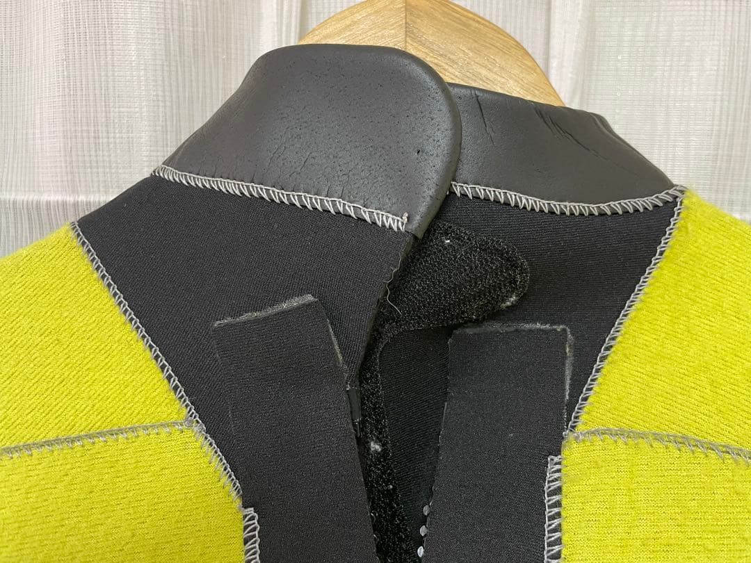 オニール　スーパーフリーク ウィメンズ ウエットスーツ バックジップ 5x3mm