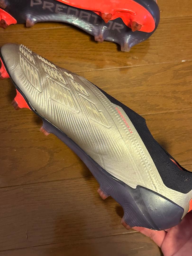 【美品】adidasプレデターELITE レースレス FG 28.5cm