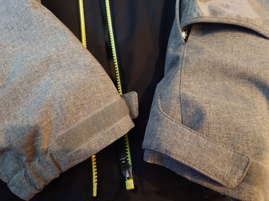 デサント スキーウェア上下 フード付き