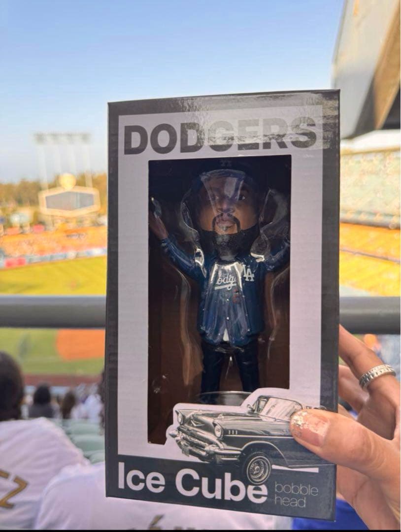 ICE CUBE ボブルヘッド　ドジャース　来場者限定　スタジアム配布
