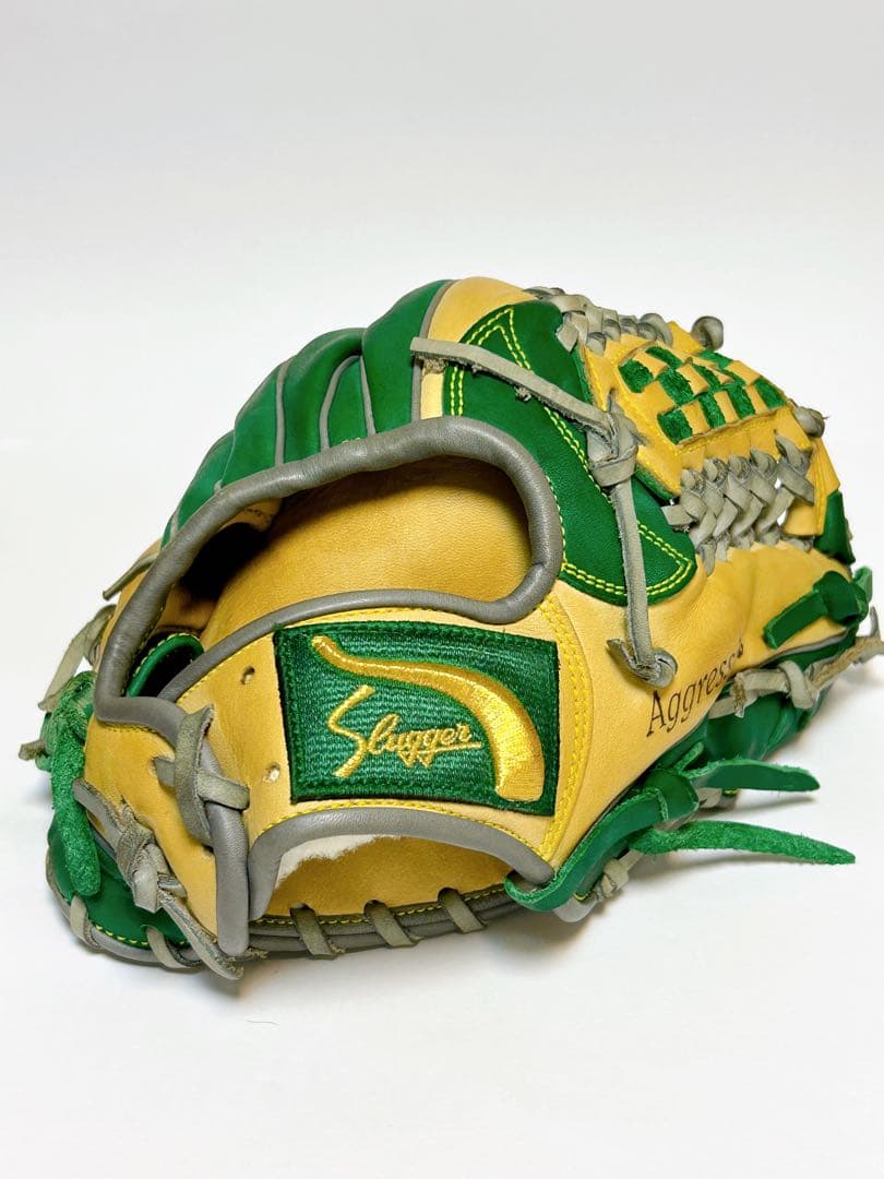 FIGHTERS 田宮裕涼64 サイン入りボール スタンド付きの通販はau PAY